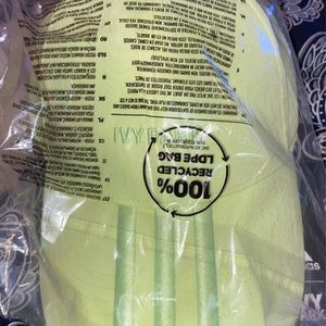 Ivy park backless hat